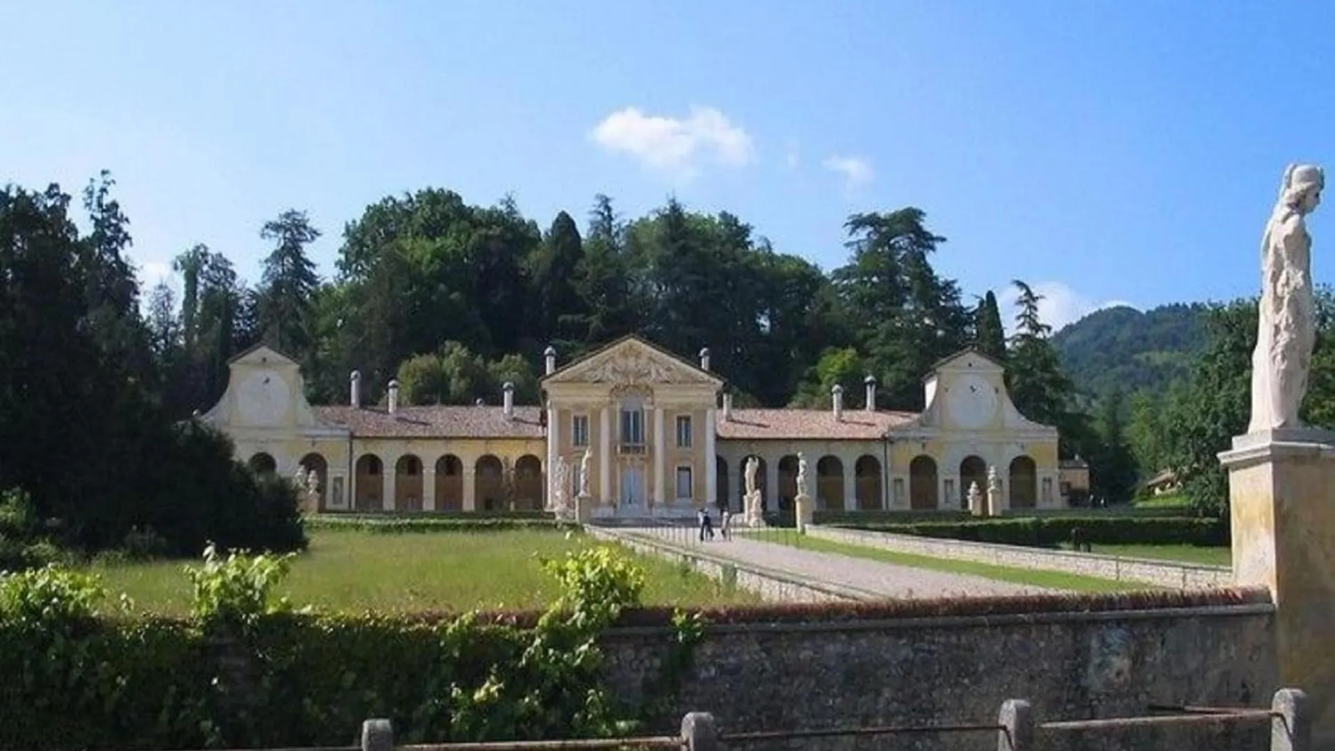 Modern Farmhouse In Pagnano Italy Near Forest Holiday home Asolo